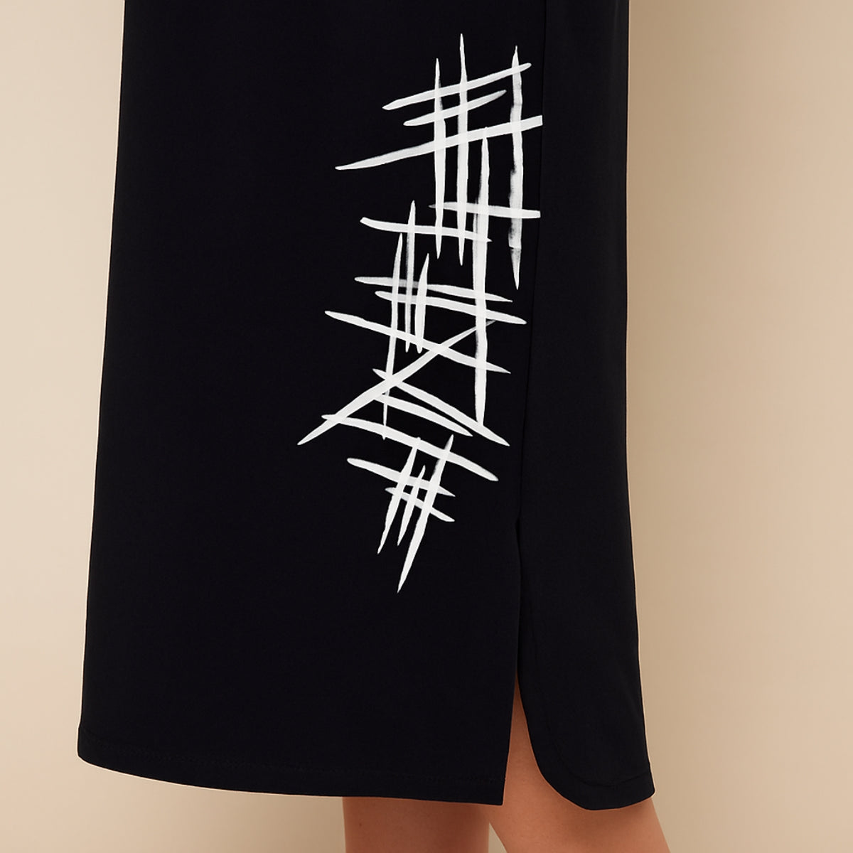 Neria –Airy Hoodie Dress