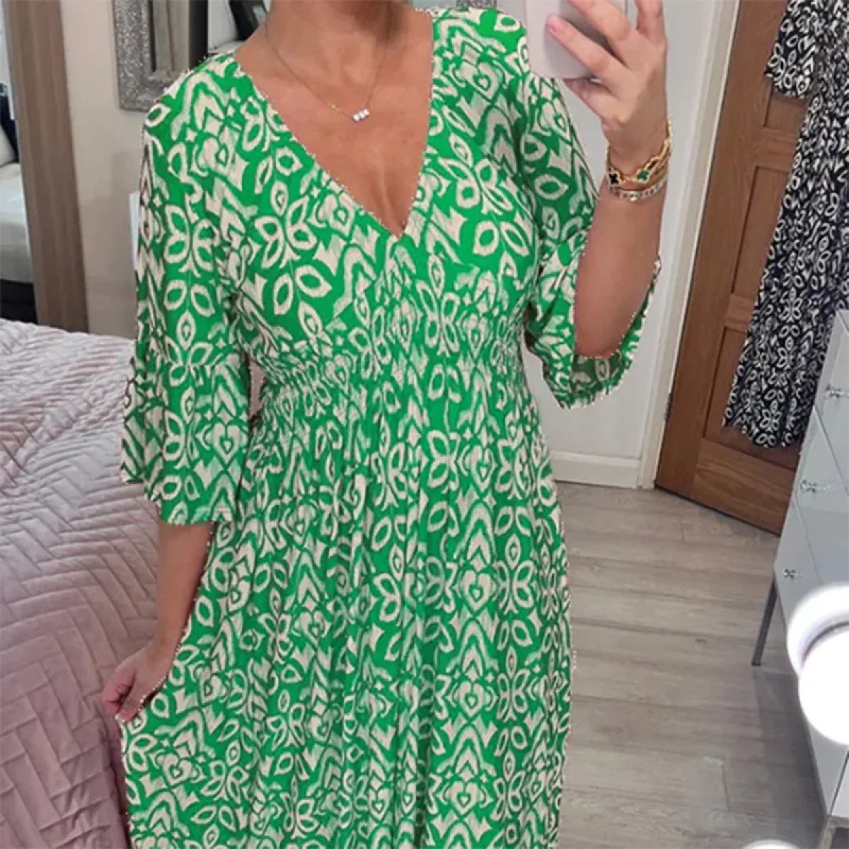 Beach dress with V-neck