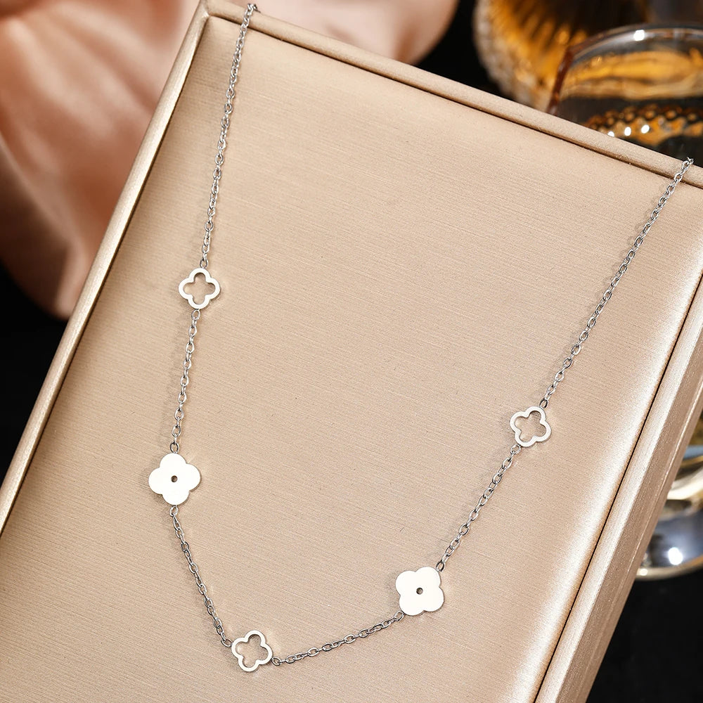 Cloverine Chain