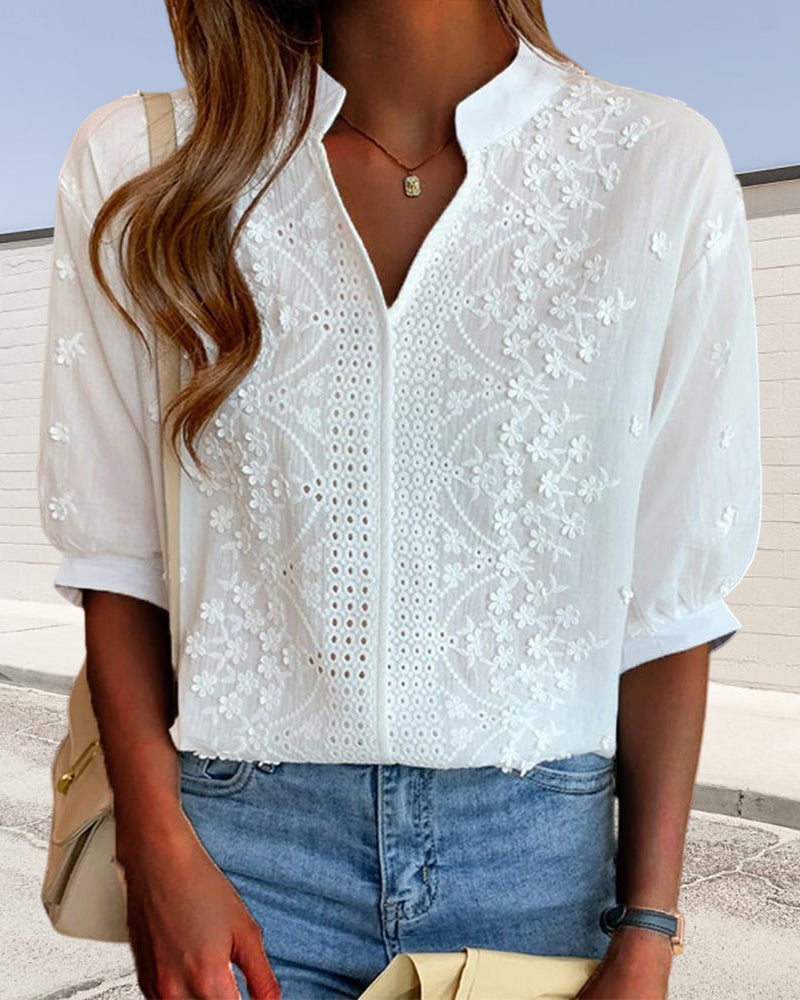 Evelyn – Embroidered Blouse with Split Collar