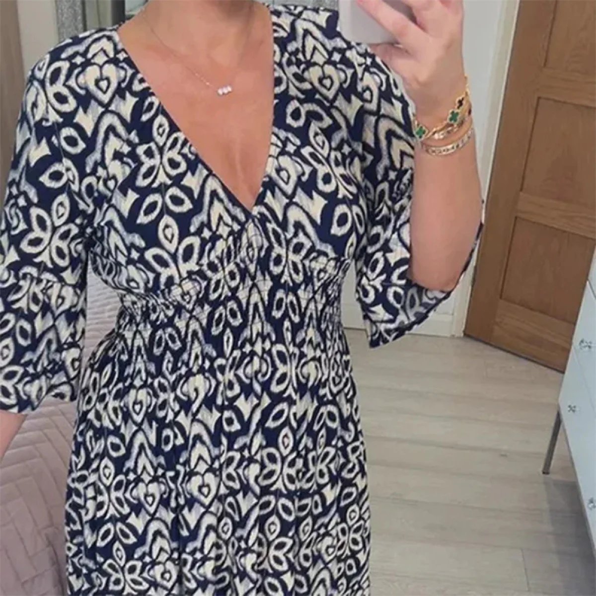 Beach dress with V-neck